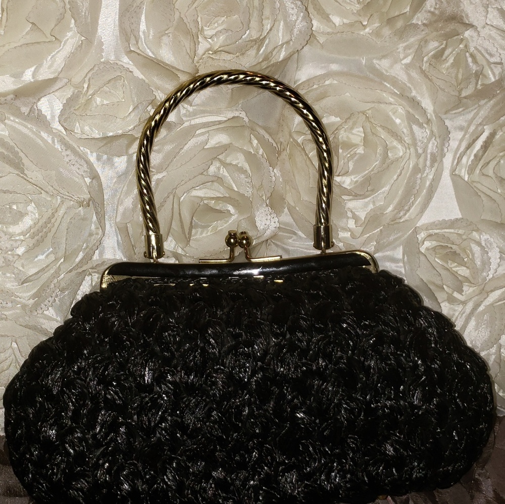 Raffia crochet arm bag